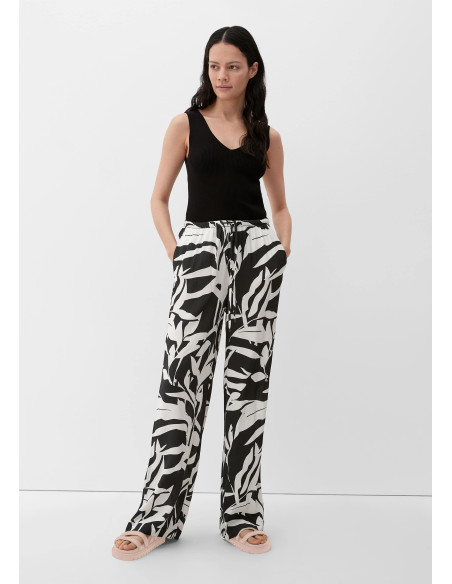 S.OLIVER Trousers with a crêpe texture 2131909-99A3 | BON FASHION