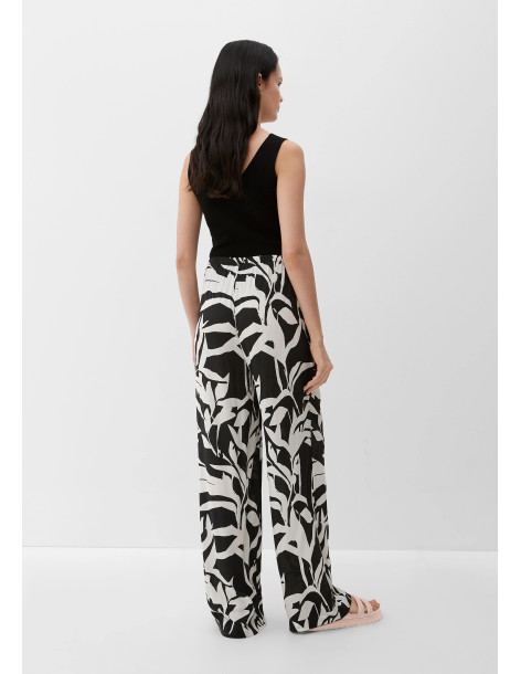 S.OLIVER Trousers with a crêpe texture 2131909-99A3 | BON FASHION