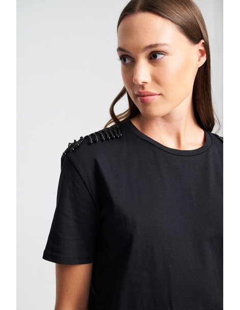 MIND MATTER CARA T-SHIRT 25-02-01-023-BLACK 2