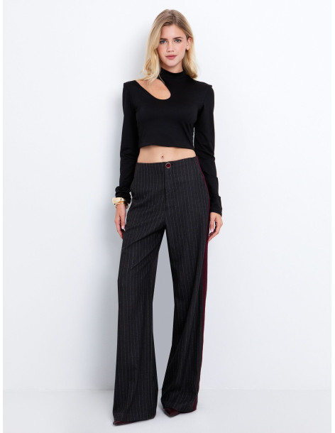 TOI & MOI Crop τοπ με cut out 80-6666-225-ΜΑΥΡΟ 2